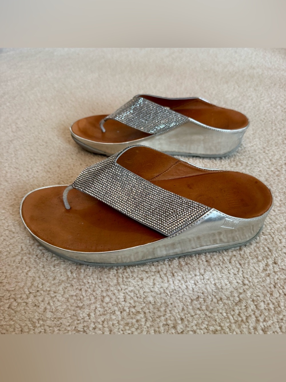 Silver Crystal Rhinestone Metallic FitFlop Platform Sandals Flip Flops Comfy 9 - Picture 4 of 8